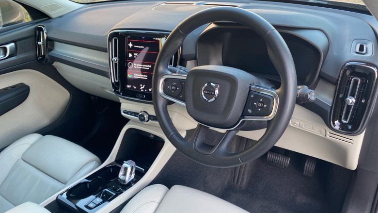 Volvo Xc40 1.5 T5 Recharge PHEV Inscription Pro 5dr Auto Estate